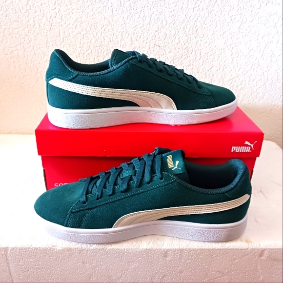 Puma - Picture 3 of 3